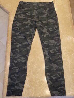 Fabletics Black, Gray & Green Camo Leggings